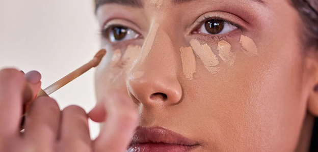 Kapatıcı mı Önce, Fondöten mi? Doğru Uygulama Sırası