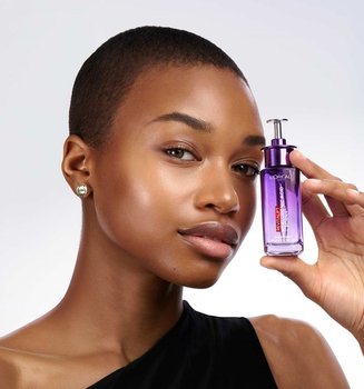 Isiltili Ve Nemli Bir Cilt Icin Vegan Pdrn Serum