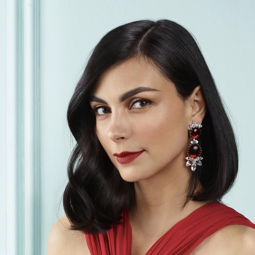 Morena Baccarin Magic Retouch Sprey