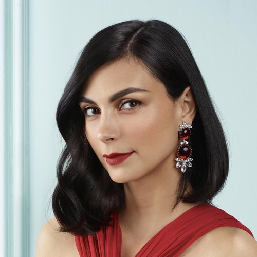 Morena Baccarin Magic Retouch Sprey