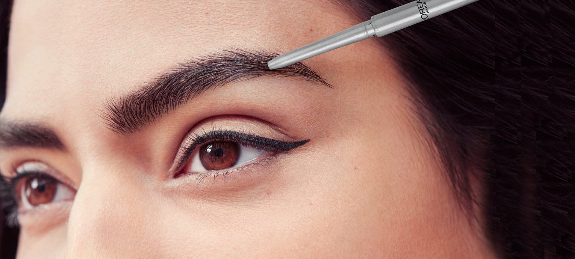 Close Up Skinny Definer Brow Kahina